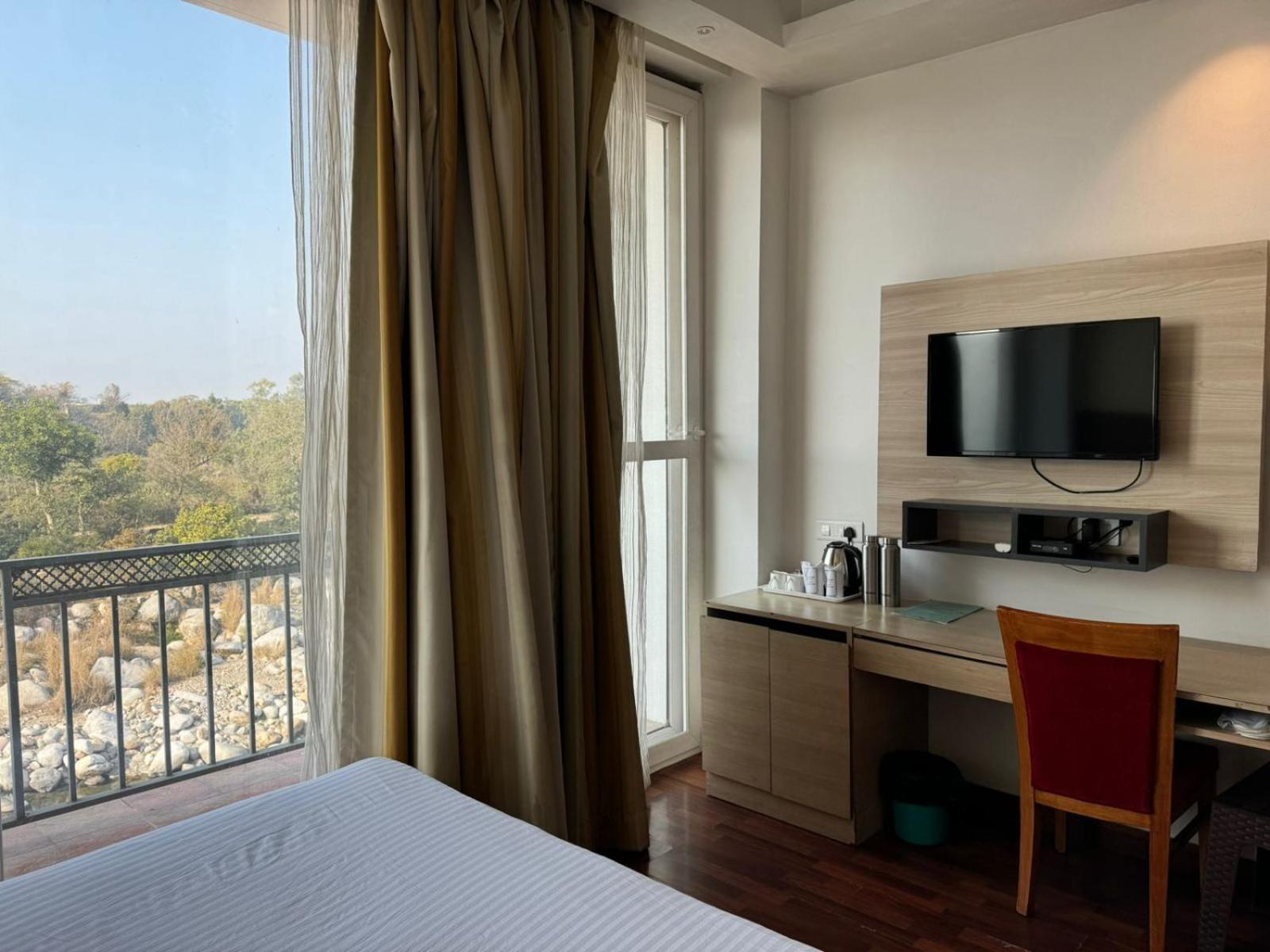 Hotel River Retreat Kangra Dış mekan fotoğraf